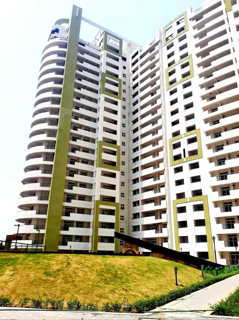 parx laureate noida sector 108